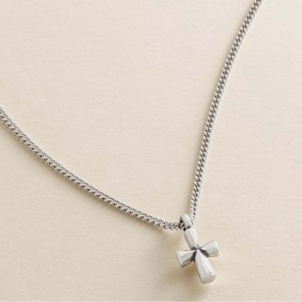Elegant James Avery Sterling Silver Cross Pendant Necklace